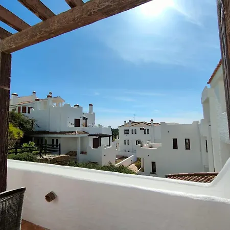 Bonito Cerca Del Mar *